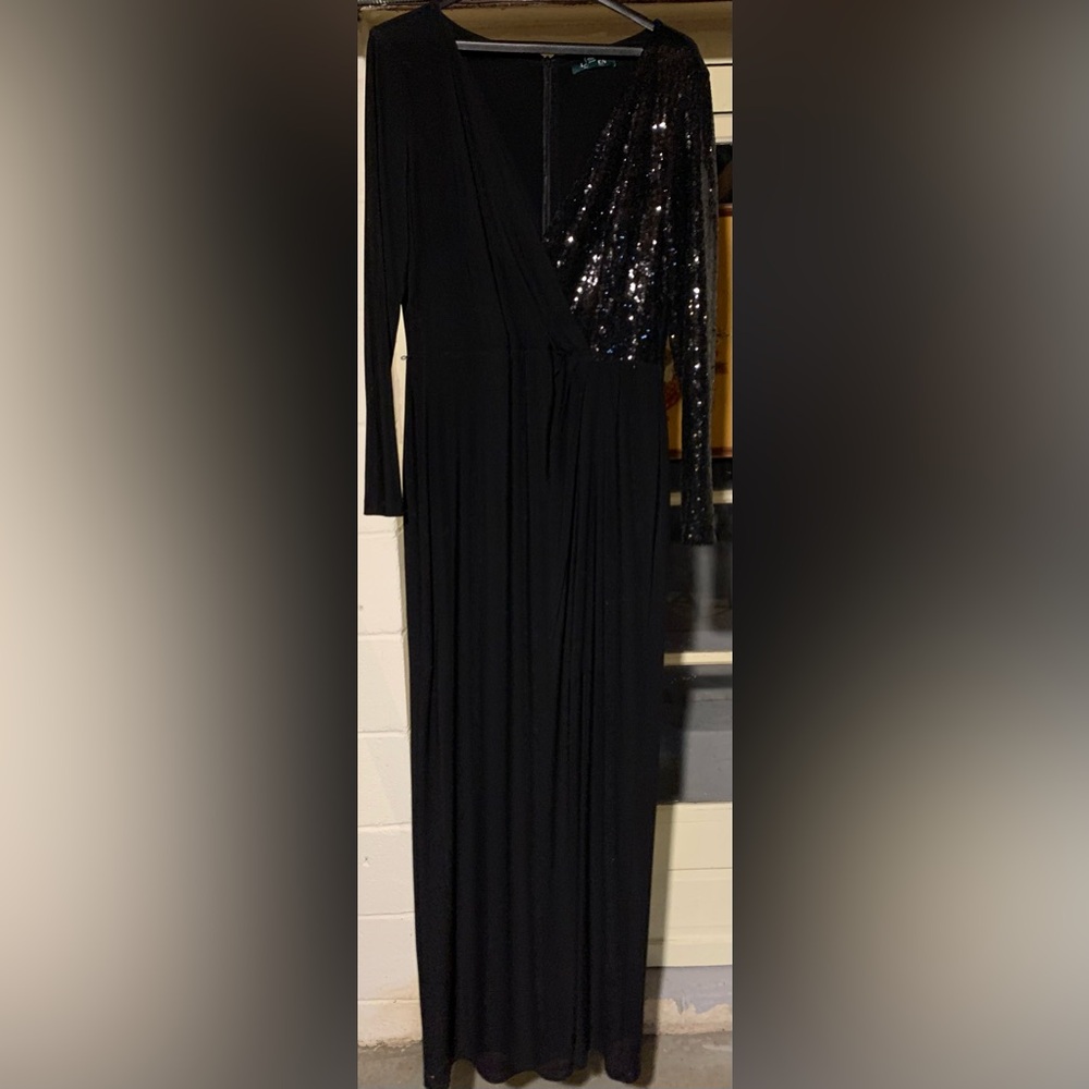 Pre loved (only used once) black formal dresss by Ralph Lauren size 12
